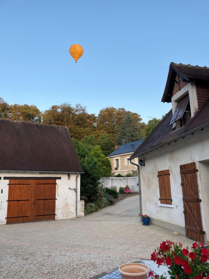 LA MAISON DE TRIBOULET Chambres et table d'hôtes Pocé-sur-Cisse Exterior foto