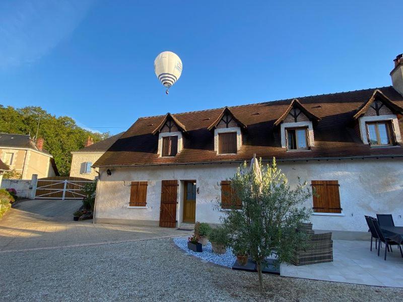 LA MAISON DE TRIBOULET Chambres et table d'hôtes Pocé-sur-Cisse Exterior foto