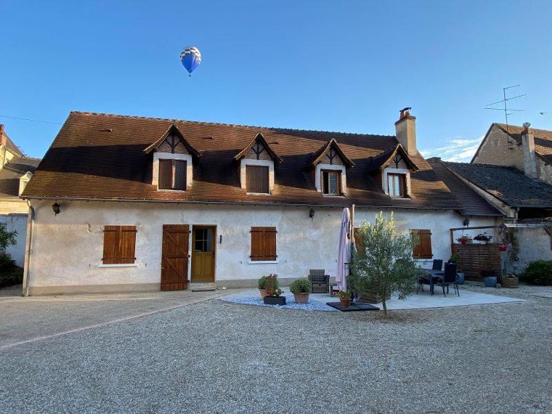 LA MAISON DE TRIBOULET Chambres et table d'hôtes Pocé-sur-Cisse Exterior foto